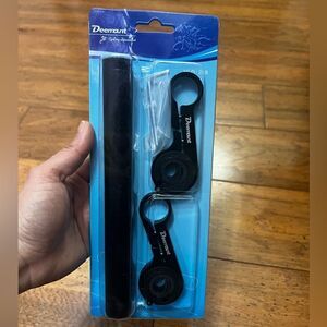 Bicycle deemount handlebar extension rack